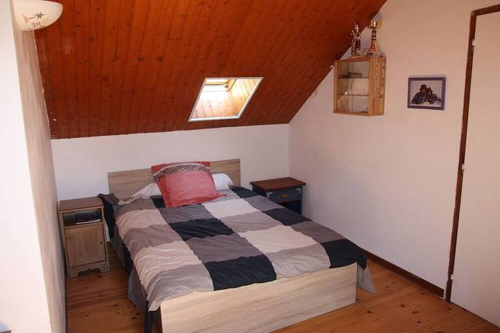 Location de vacances pour 10 personnes, avec jardin, animaux acceptés à La Freissinouse - 3