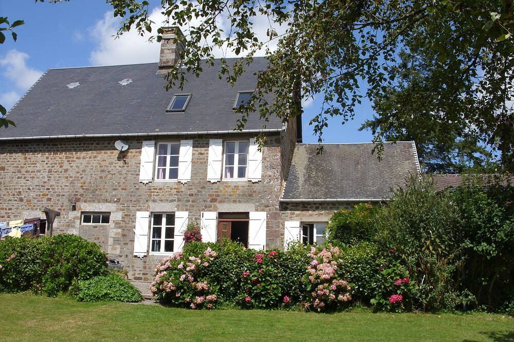 La Vieille Maison de la Ferme - Location de ferme, de beaux paysages in Sourdeval-les-Bois, Région de Coutances