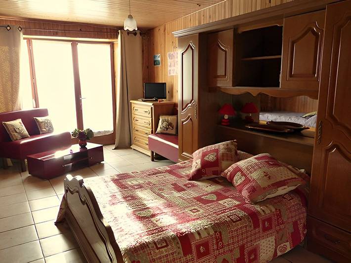 Chambre d’hôte pour 6 personnes, avec jardin, animaux acceptés en Auvergne - 3