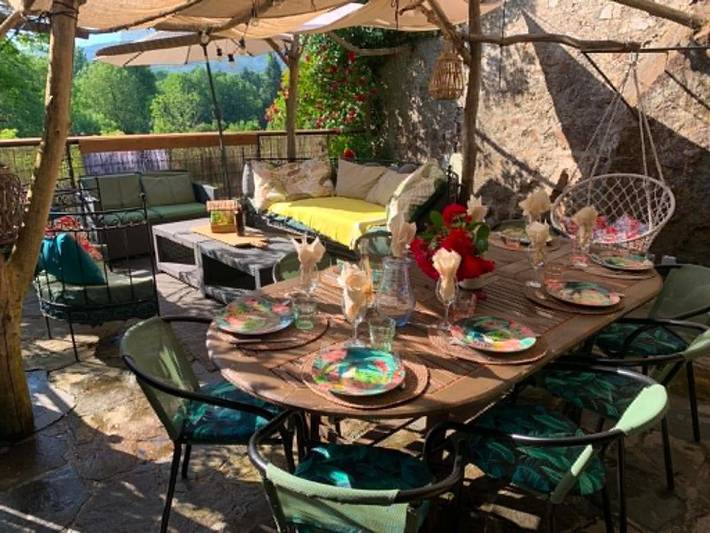 Gîte pour 12 personnes, avec vue et jardin à La Salvetat-sur-Agout