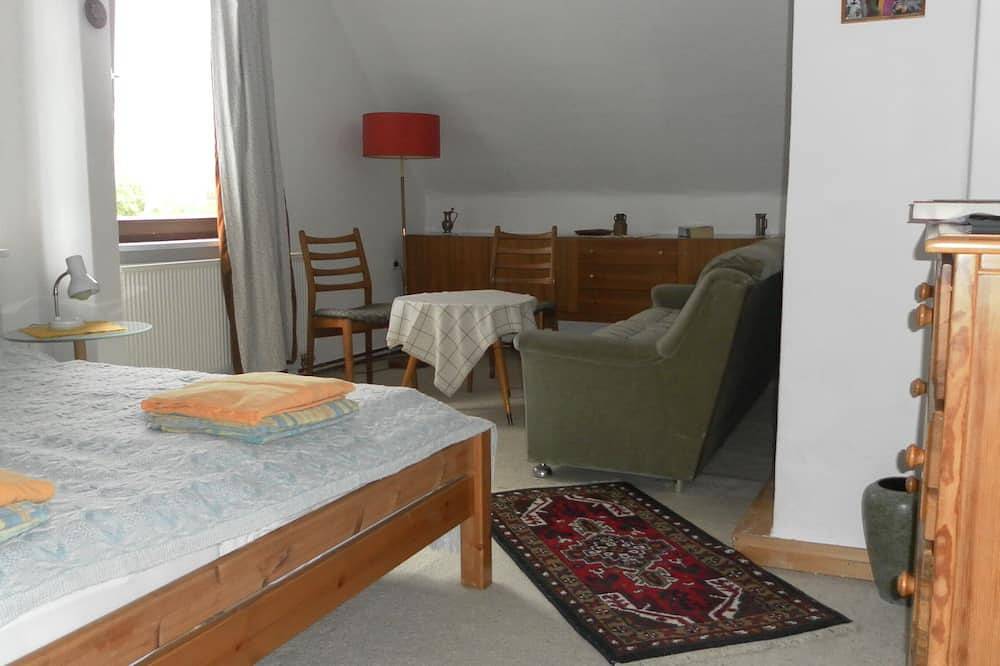 Geheel appartement, Vacation home Eichbergblick - in a small green village but near the City in Hameln, Weserbergland