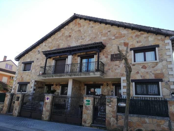 Casa de vacaciones para 16 personas, con Balcón/Terraza y Jardín en Sierra de Guadarrama - 2