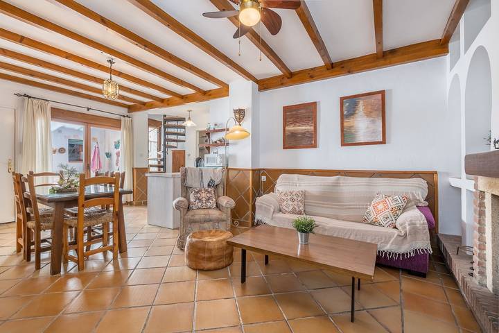 Casa de férias "El Valle Verde" com vista para a montanha, terraço privado e Wi-Fi in Lecrín, Granada Província