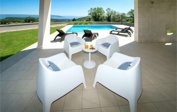 Modernes Apartment mit 2 Schlafzimmern, Pool, WLAN und 1,5 km entferntem Strandzugang in Marčana, Südküste Istrien