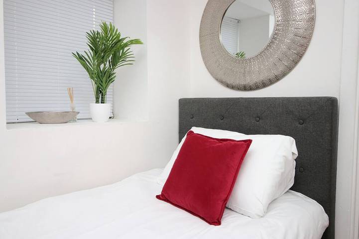 Apartment for 3 people in Swansea