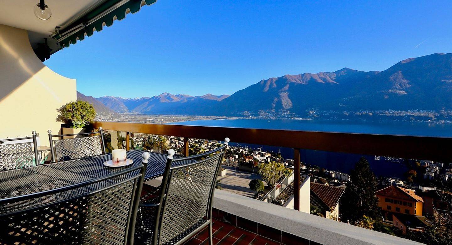 Apartamento entero, Eck-Wohnung im 2. Stock für 1-5 Personen. in Orselina, Alpes Ticineses y del Verbano