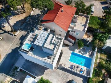 Hütte für 4 Personen, mit Terrasse und Garten in Kroatien