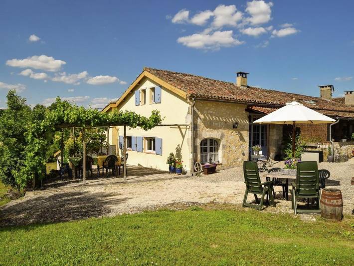 Location de vacances pour 8 personnes, avec Terrasse ainsi que Jardin et Piscine à Saint-Eutrope-de-Born - 3