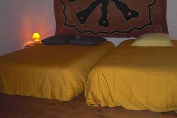 Maison D’hôte pour 5 Personnes dans Chenay-le-Châtel, Région de Charolles, Photo 4