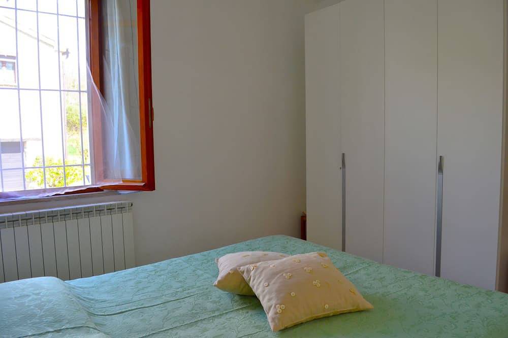 2 Bedroom Private vacation home in Marche in Urbino, Pesaro-Urbino