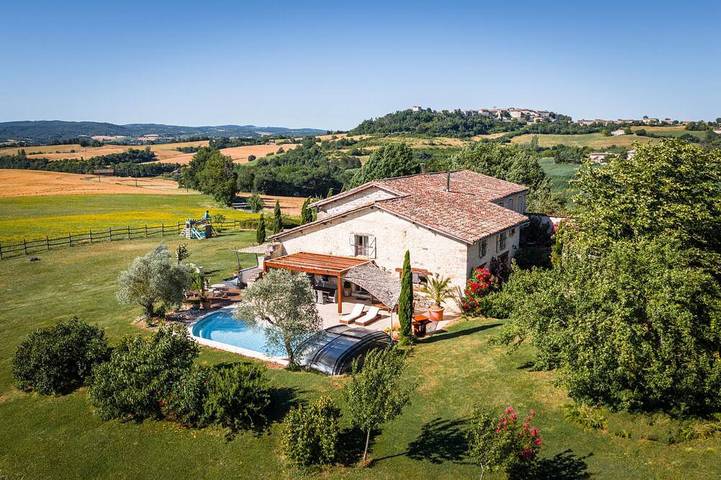 Chalet für 10 Personen, mit Balkon und Whirlpool sowie Garten