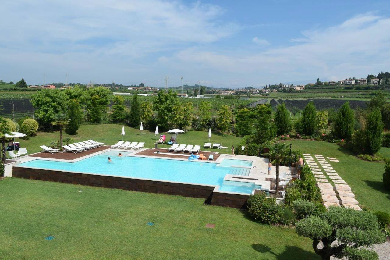 Belvivere Suites in Sona, Gardasee-Berge