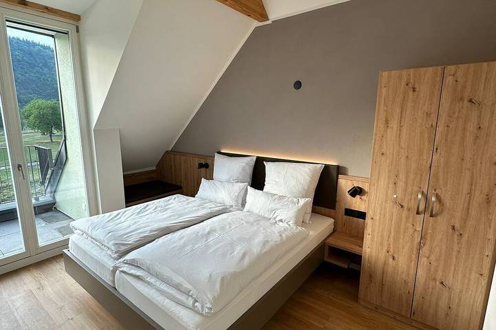 Ferienwohnung für 4 Personen, mit Terrasse und Garten in Altenahr - 2