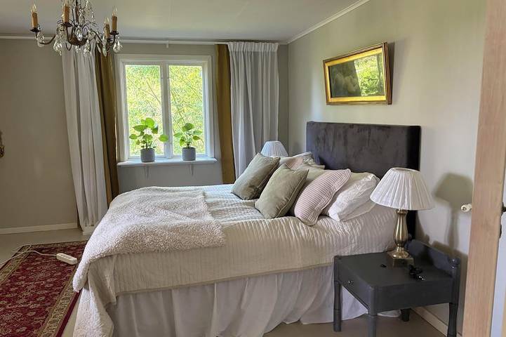 Hidden gem in the countryside - spacious house with 5 bedrooms, 13 beds & large garden in Norrköping, Vikbolandet
