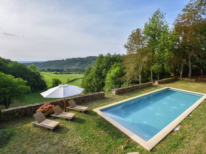 Ferienhaus für 9 Personen, mit Terrasse und Garten sowie Pool und Sauna