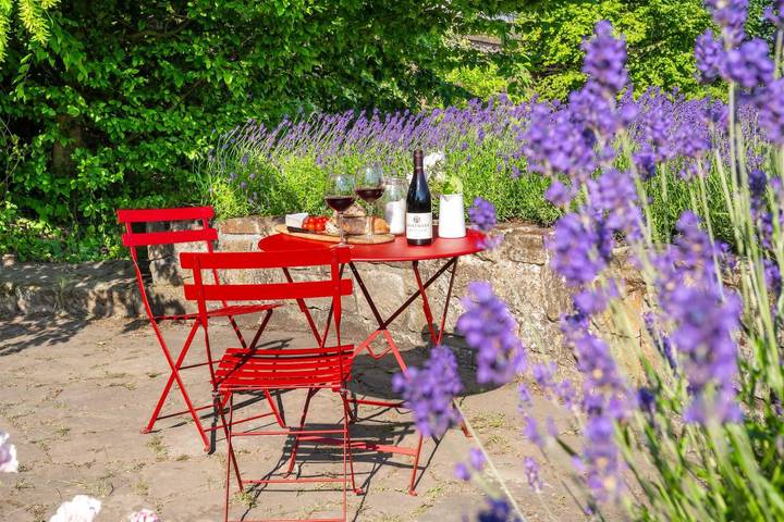 Ferienwohnung für 3 Personen, mit Terrasse und Garten in Neustadt an der Weinstraße