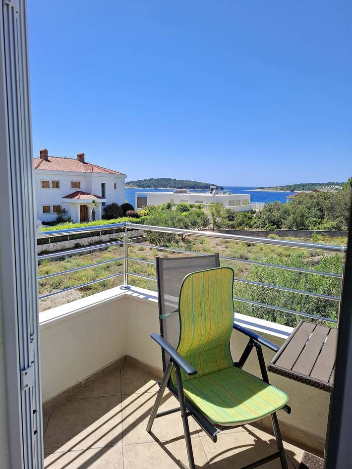 Apartments Mladenka in Rogoznica, Šibenik-Knin