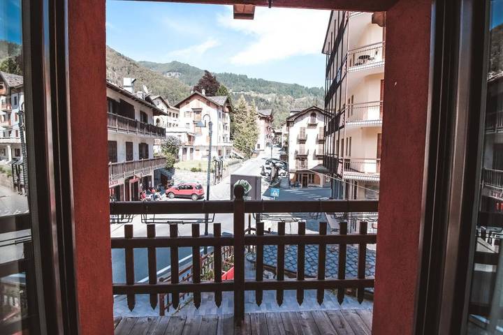 Gîte pour 2 personnes, avec vue et balcon dans Brusson - 3