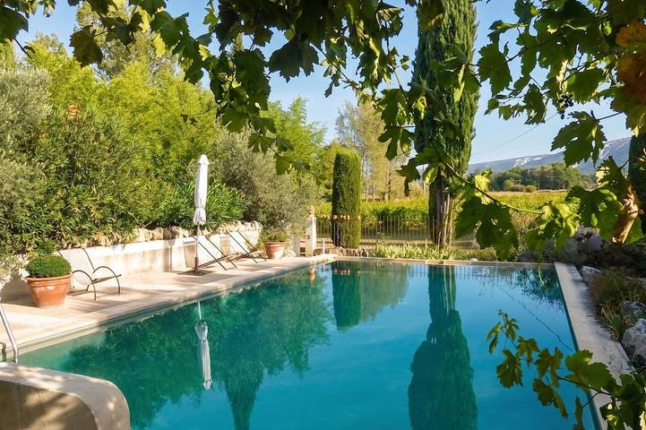 Appartement de vacances pour 4 personnes, avec Terrasse ainsi que Jardin et Piscine à Oppède