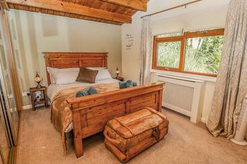 Log Cabin for 4 People in Tattershall, Lincolnshire, Photo 1