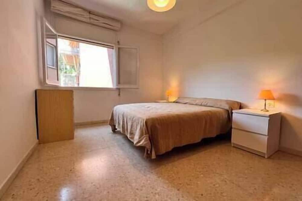 Entire apartment, Montebello Apartment in Supermaresme, Sant Vicenç de Montalt
