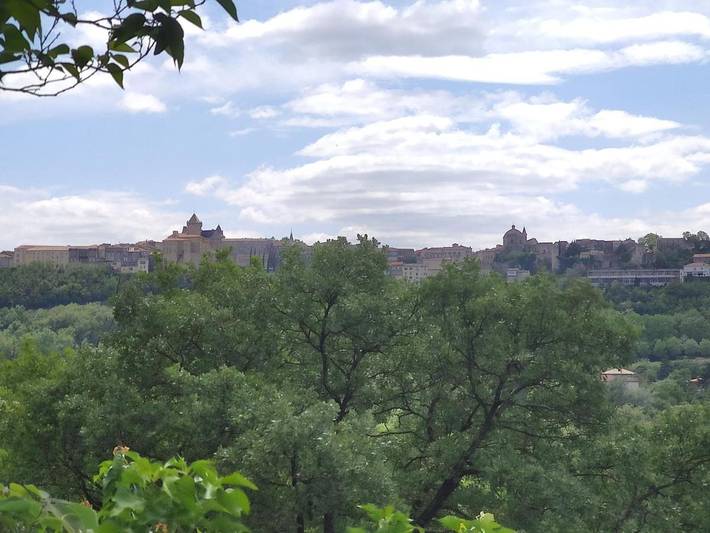 Gîte pour 4 personnes, avec vue et jardin à Ucel - 2