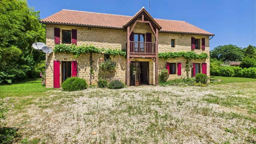 Gîte pour 13 personnes, avec piscine et jardin à Peyzac-le-Moustier