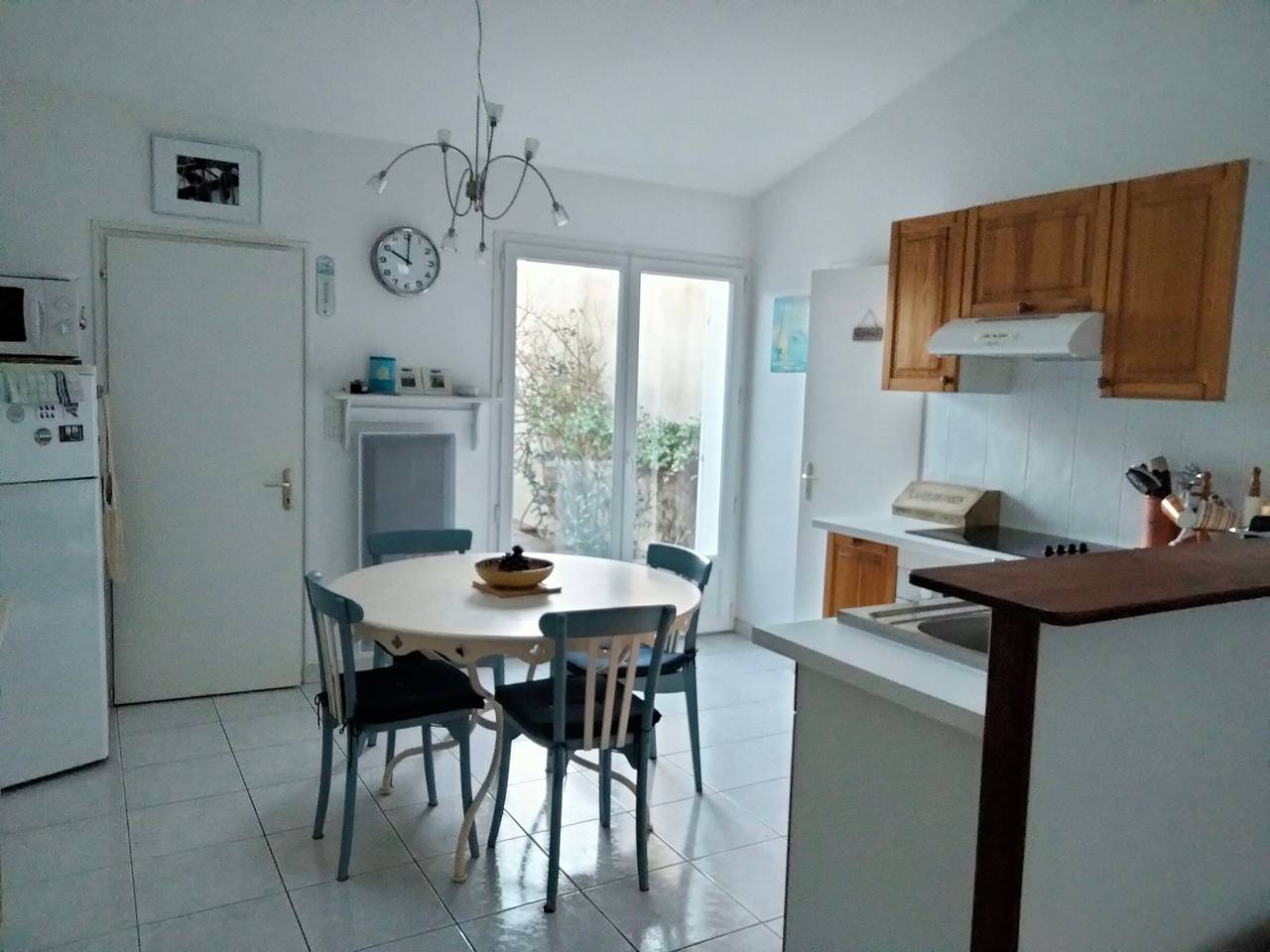 Cozy Fisherman's House, Renovated, Near Old Port & Beach, 3 Br, Garden, Fully Equipped in Les Sables-d'Olonne, Vendée
