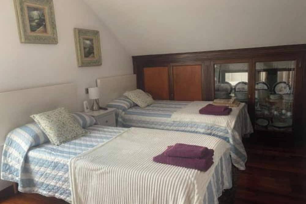 Entire apartment, Rincón de Cantabria 1 in Santoña, Cantabrian Coast