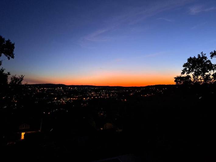 Appart’hôtel pour 2 personnes, avec terrasse ainsi que piscine et vue