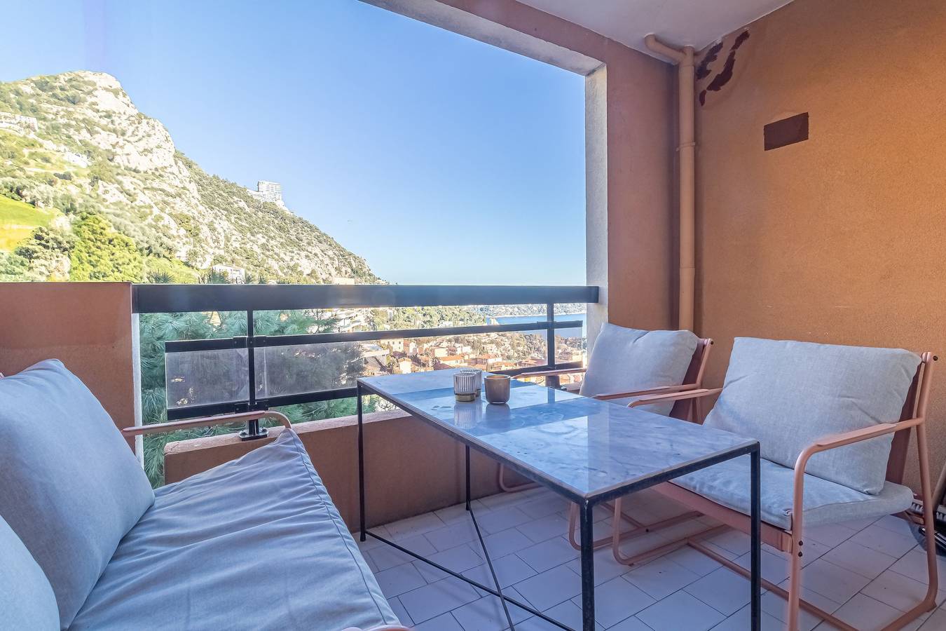 Appartamento intero, T2, swimming pool, Tennis Mc in Beausoleil, Costa mediterranea (Francia)