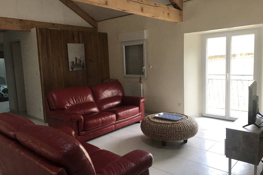 Gîte la ferme de Palhères Oubliez vos soucis dans ce logement spacieux et serein in Rocles (Languedoc-Roussillon), Région de Mende