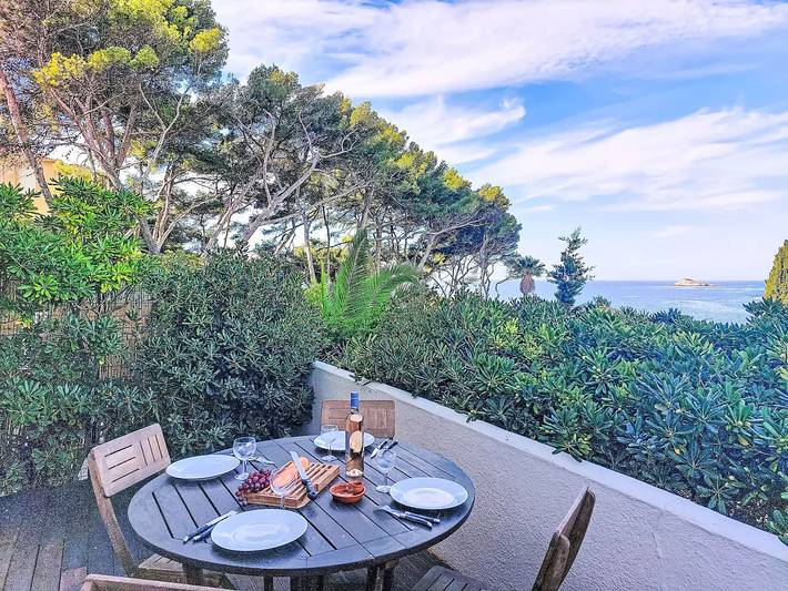 Gîte pour 4 personnes, avec terrasse dans Plage de Renécros - 3