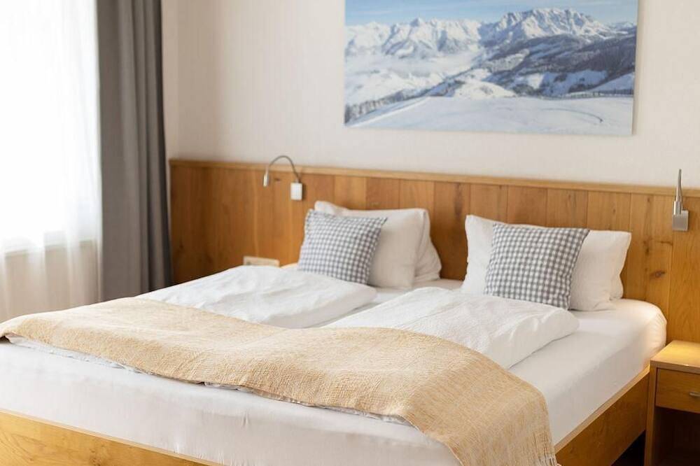 Apartment 1: 2 double rooms/ 2 bathrooms/kitchen - Erlenhof in Maria Alm am Steinernen Meer, Maria Alm