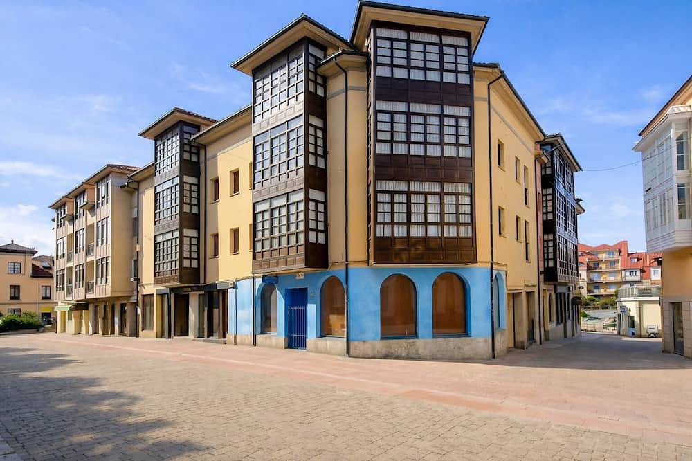 Entire apartment, Apartamento Vacacional La Rula in Llanes, Costa Oriental Asturiana