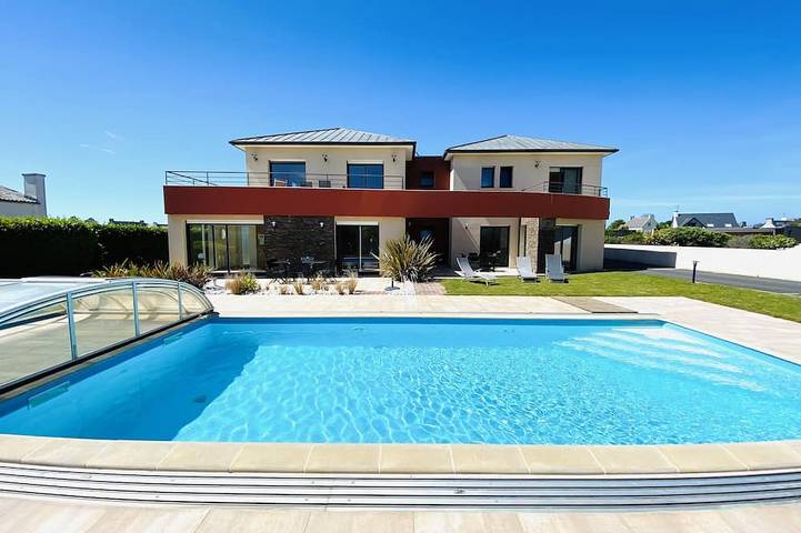Villa für 6 Personen, mit Garten und Pool sowie Balkon - 1