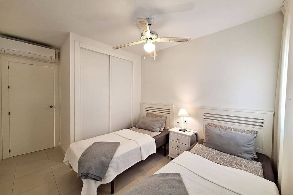 Entire apartment, Tlg - Penthouse with terrace in Vera Playa in Vera, Costa de Almería