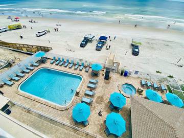 Vacation Rental for 6 Guests in Daytona Beach Shores, Florida, Picture 1
