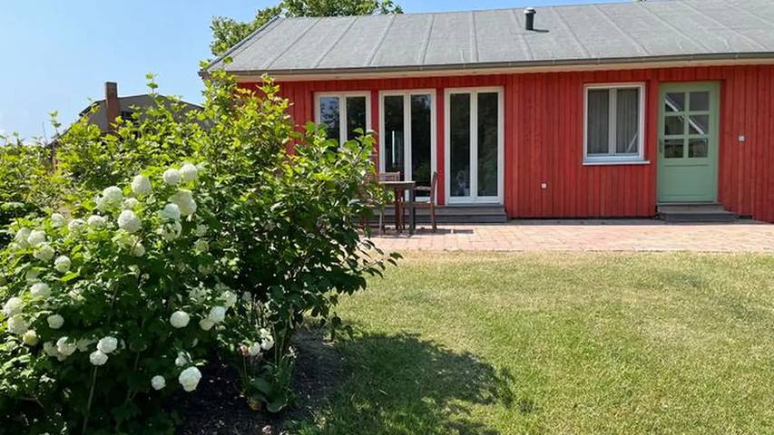 Ferienhaus für 8 Personen, mit Terrasse und Garten, mit Haustier