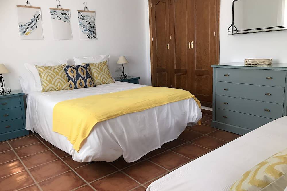 La Buganbilia. Ideal para unas buenas vacaciones in La Fontanilla, Conil de la Frontera