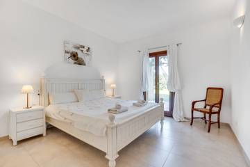 Chalet in Petra, Interior de Mallorca für 12 