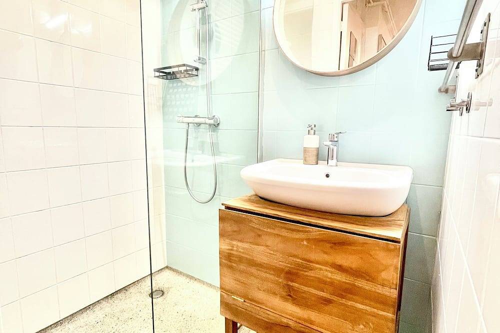 A peaceful haven in the bustling city of Amsterdam in Amsterdam Oud-Zuid, Dutch Coast
