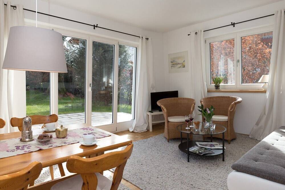 Ganze Wohnung, Ferienwohnung im Erdgeschoss, 60qm, mit 1 seperaten Schlafzimmer, in Nußdorf am Inn, Bayerische Alpen