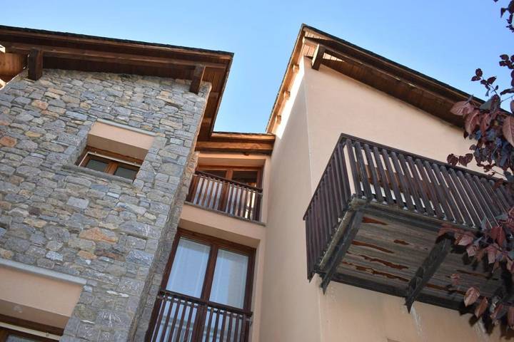 Location de vacances pour 10 personnes, avec vue et jardin à Puigcerdà - 2