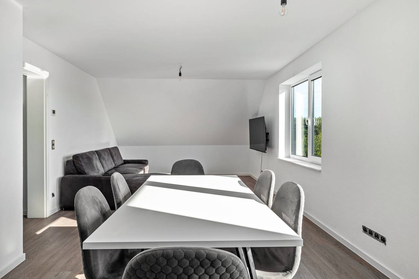 Ganze Wohnung, Apartment 'Waldrennach' mit Bergblick und Wlan in Neuenbürg, Nordschwarzwald