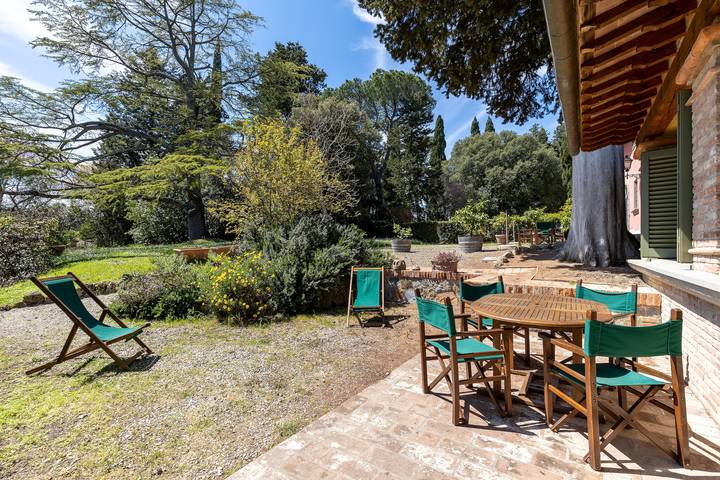 Villa 'La Limonaia' con piscina condivisa, terrazza privata e Wi-Fi in Montespertoli, Firenze province