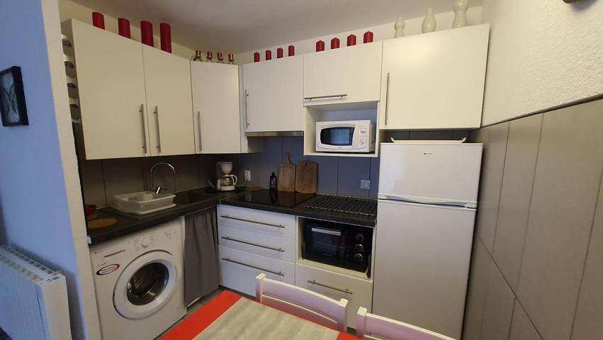 Location de vacances pour 3 personnes, avec piscine ainsi que vue et terrasse dans Thermes de Digne les Bains - 3