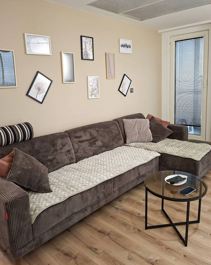 Ganze Wohnung, Luxus-Wohnung im 19. Stock mit Pool, Spa und Parkplatz in Skopje, Nordmazedonien