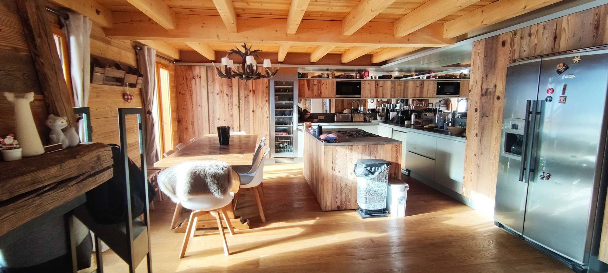 Luxurious South-Facing Chalet With Panoramic View On Montains in Isola 2000, Isola