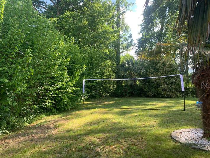 Gîte pour 8 personnes, avec sauna et jacuzzi ainsi que piscine et jardin à Lescar - 4